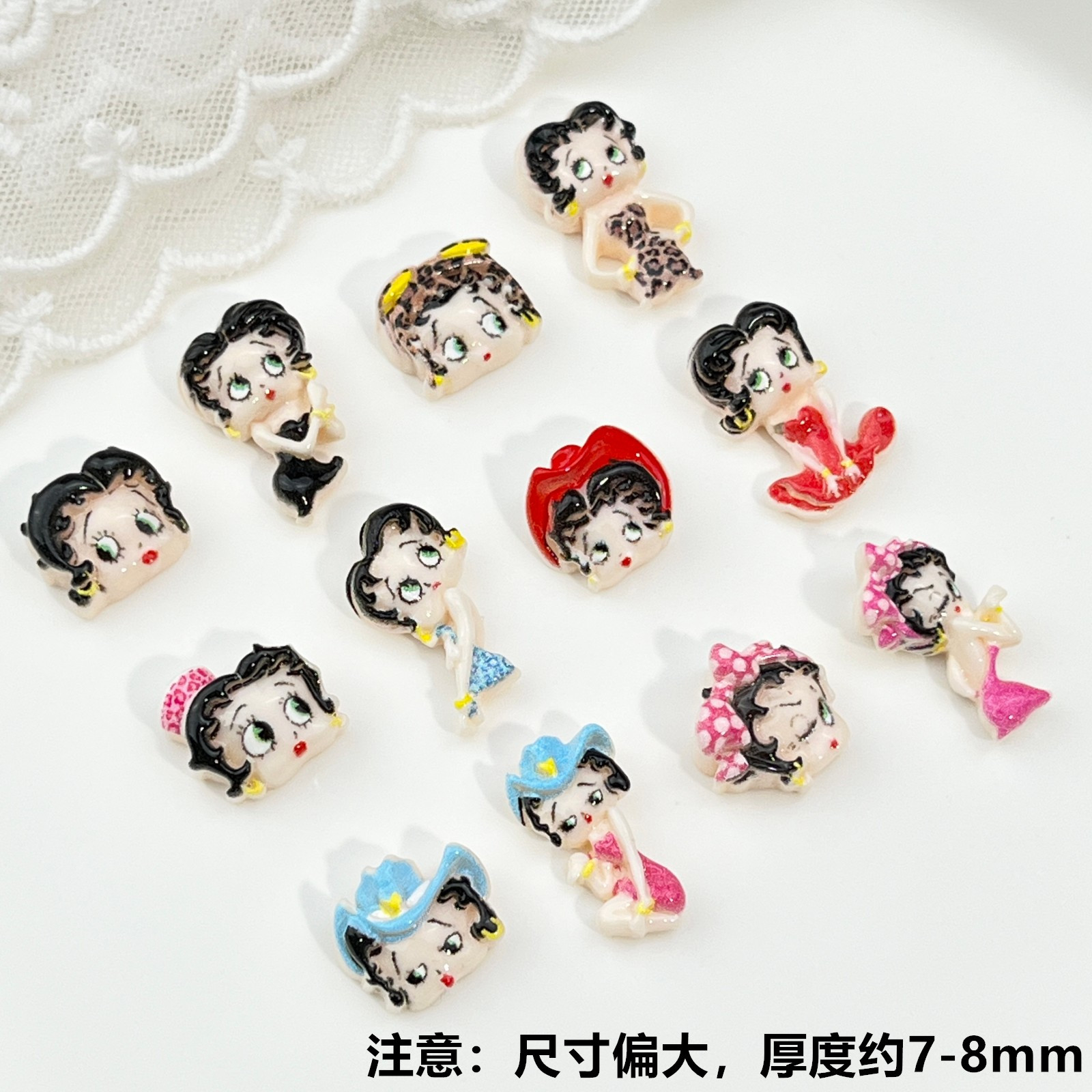 100個入り カートゥーンベティ ネイルアートアクセサリー  - Nail Art のレビューと価格