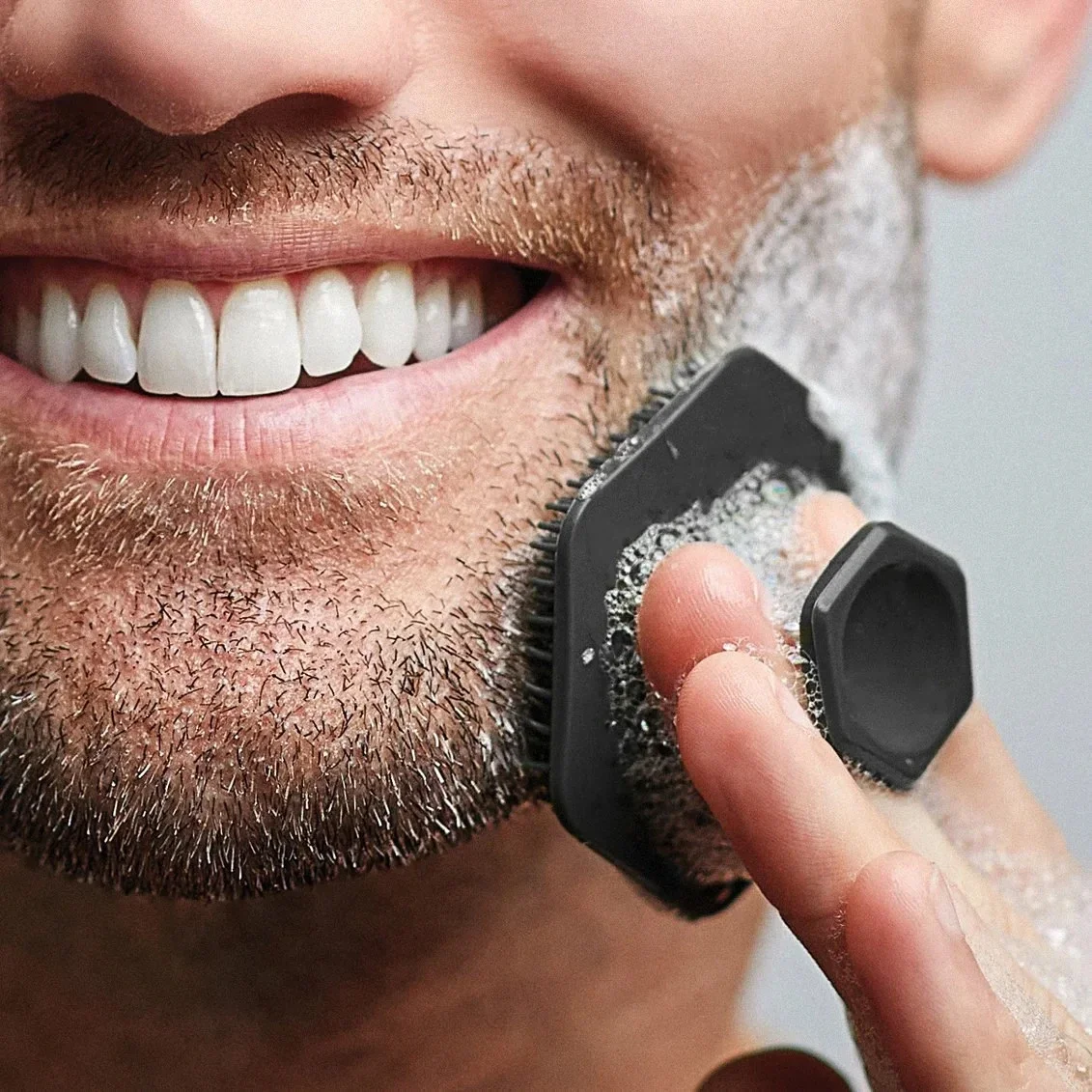 シリコーンフェイシャルクリーニングブラシスクラバー男性ミニチ - Silicone Face Scrubber Electric のレビューと価格