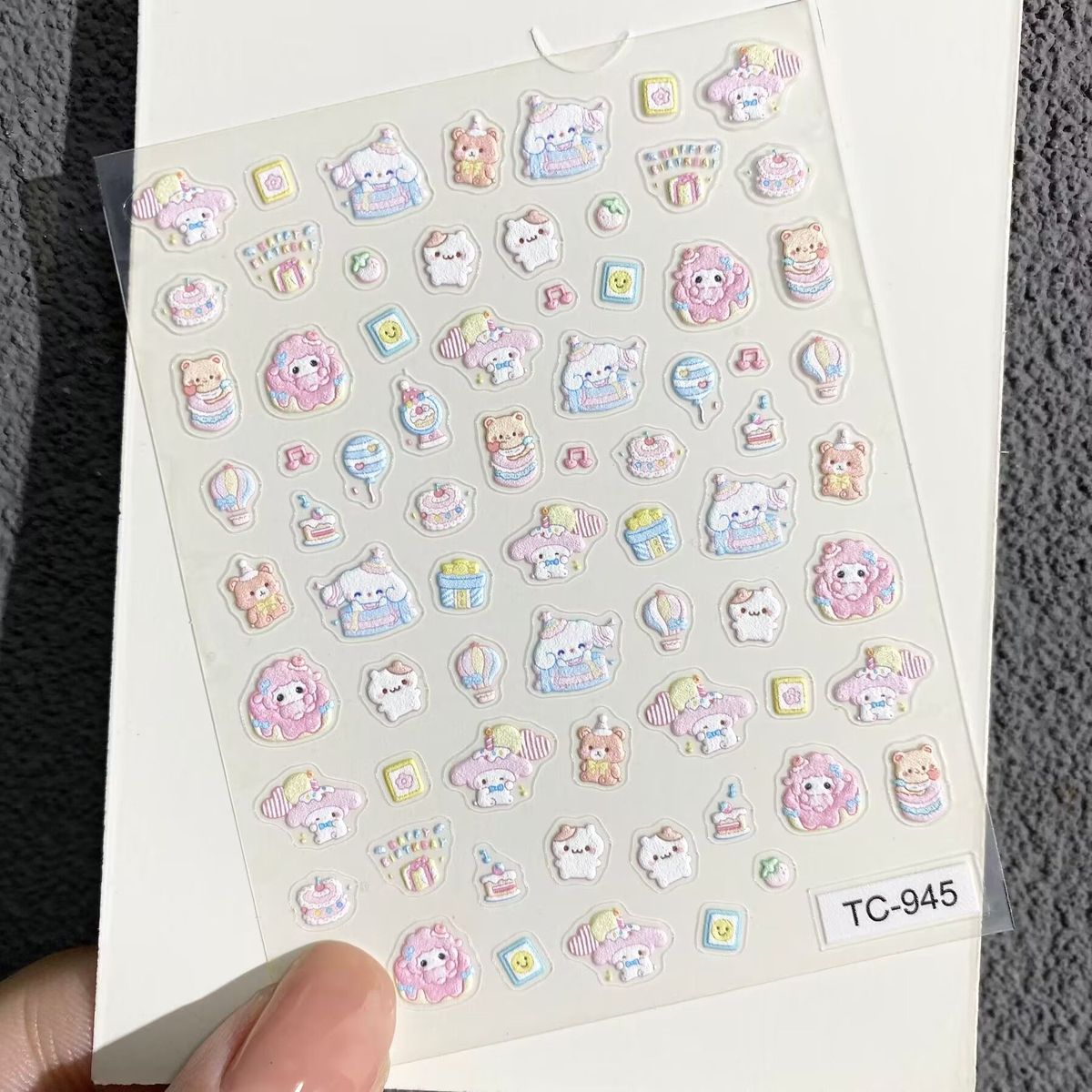 かわいいピアノの子羊レリーフネイルアートステッカー漫画3Dハ - Nail Art のレビューと価格